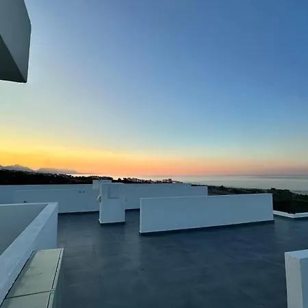 Siesta Beachfront Apartment