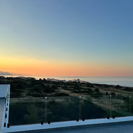 Siesta Beachfront *