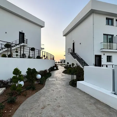 Apartment Siesta Beachfront *