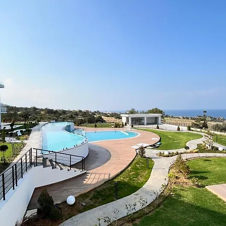 Siesta Beachfront Apartament *