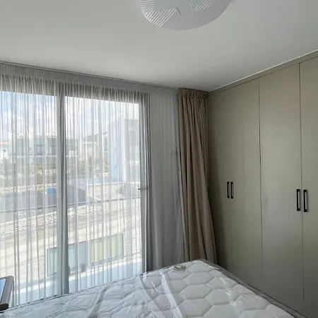Siesta Beachfront * Kirenia