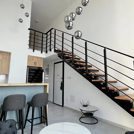 Siesta Beachfront Apartament Kirenia